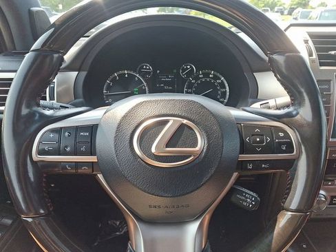 Used 2021 Lexus GX 460 Premium w/ Premium Package AWD/4WD image 19
