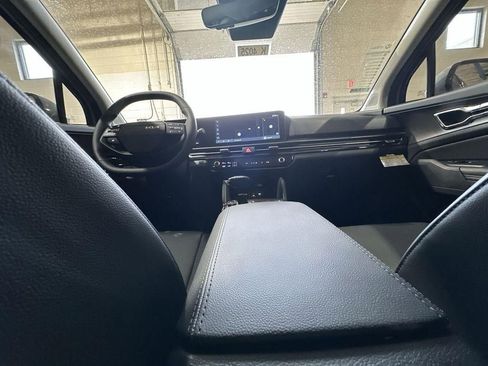 New 2026 Kia Sportage SX FWD image 24