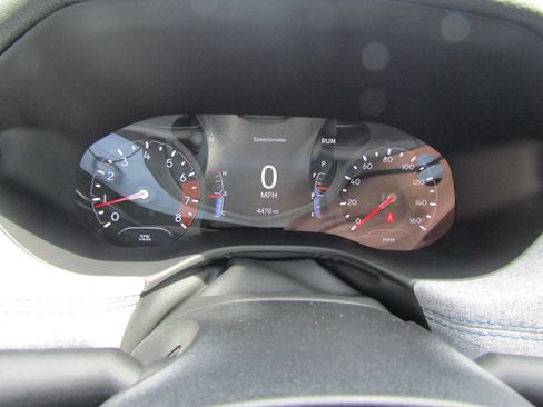 Used 2024 Jeep Compass Latitude AWD/4WD image 23
