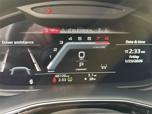 Used 2022 Audi Q8 Premium Plus w/ Premium Plus Package image 14