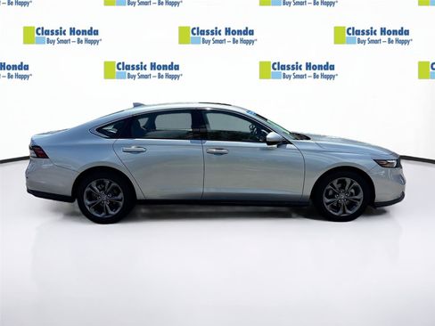 Used 2024 Honda Accord EX image 9