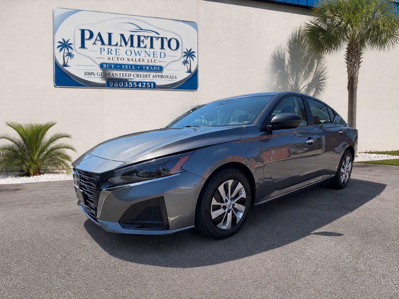 Used 2024 Nissan Altima 2.5 S FWD image 2