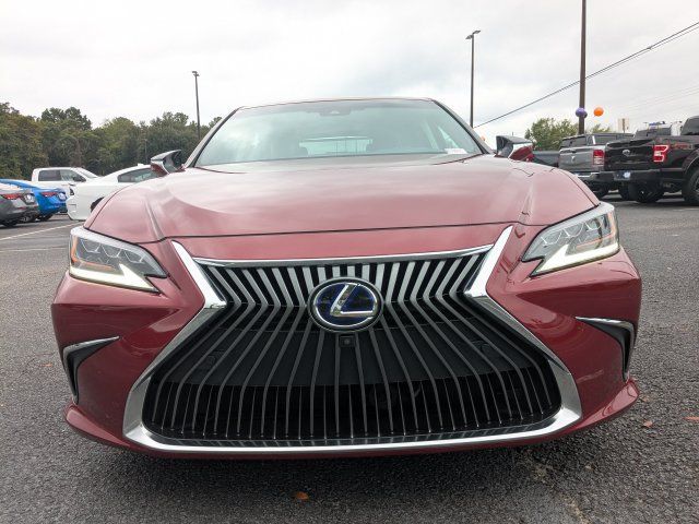 Used 2021 Lexus ES 300h Ultra Luxury w/ Accessory Package 2 FWD image 10