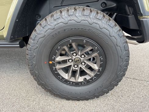 New 2025 Jeep Wrangler Unlimited Rubicon 392 image 21