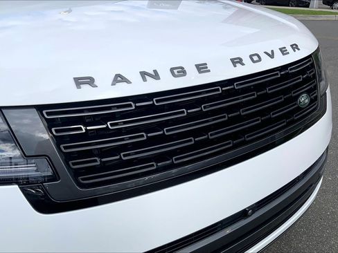 Certified 2024 Land Rover Range Rover Long Wheelbase Autobiography AWD/4WD image 30