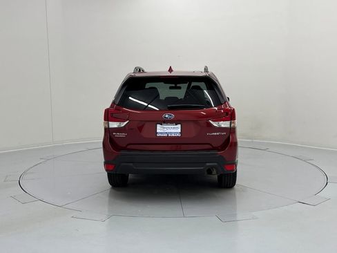 Certified 2022 Subaru Forester Premium image 5