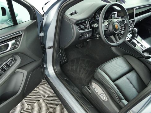 New 2026 Porsche Macan Turbo AWD/4WD image 7