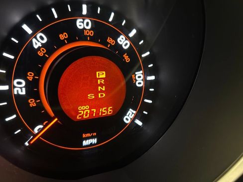 Used 2013 Toyota 4Runner Limited AWD/4WD image 17