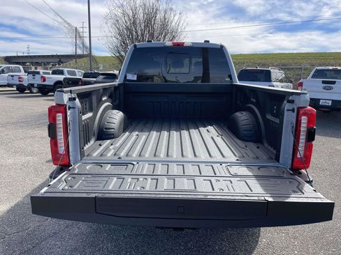 New 2026 Ford F250 XLT w/ XLT Premium Package AWD/4WD image 10