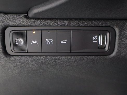 Used 2025 Chevrolet Equinox EV RS image 26