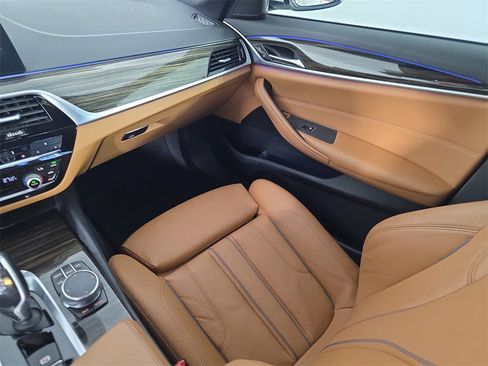 Used 2017 BMW 530i image 17