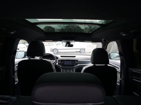 Used 2023 Volkswagen Atlas Cross Sport SEL R-Line image 19