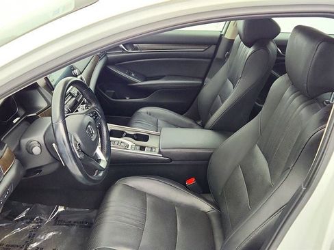 Used 2019 Honda Accord Touring image 19