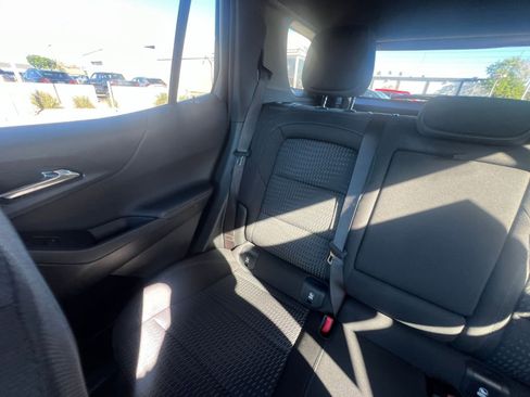 Used 2025 Chevrolet Equinox LT image 39