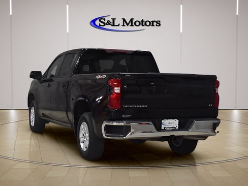 Used 2025 Chevrolet Silverado 1500 LT AWD/4WD image 5