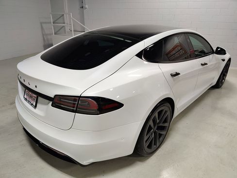 Used 2022 Tesla Model S image 6