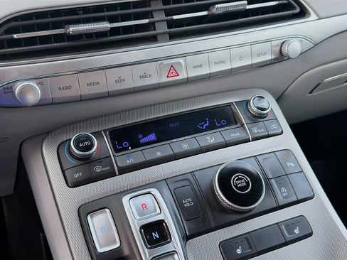 Used 2020 Hyundai Palisade SEL w/ Convenience Package image 12