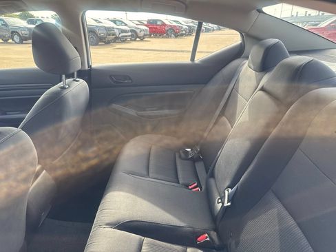 Certified 2025 Nissan Altima 2.5 SV FWD image 37