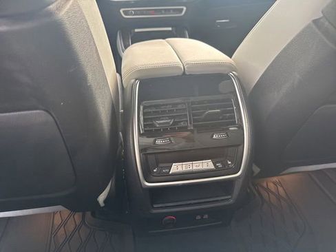 Used 2024 BMW X5 xDrive40i w/ M Sport Package image 19