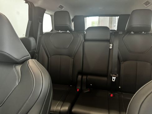 New 2026 INFINITI QX60 Luxe image 10