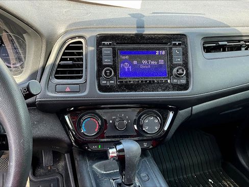 Used 2021 Honda HR-V LX image 5