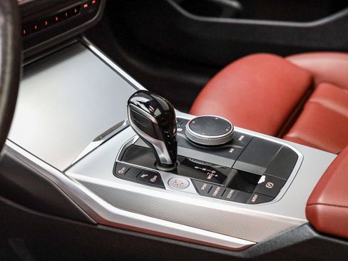 Used 2022 BMW 330i Sedan w/ M Sport Package image 24