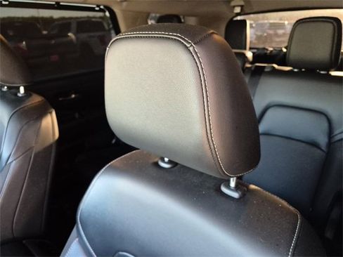 Certified 2023 Nissan Pathfinder SL w/ Lighting Package (N92) image 23