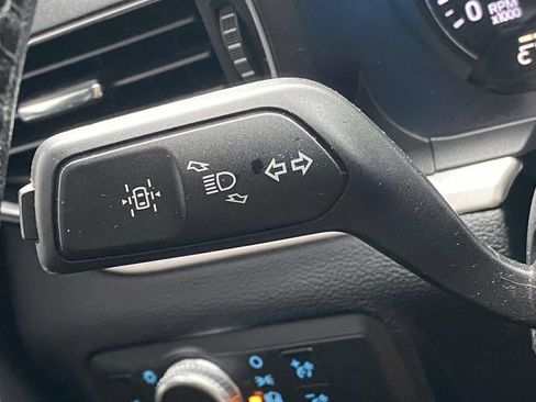 Used 2021 Ford Explorer XLT w/ Equipment Group 202A AWD/4WD image 22