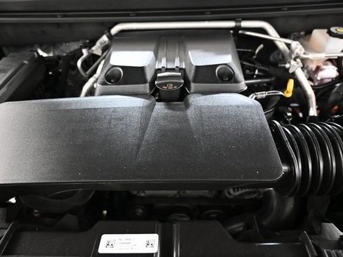 Used 2025 GMC Canyon Denali image 34