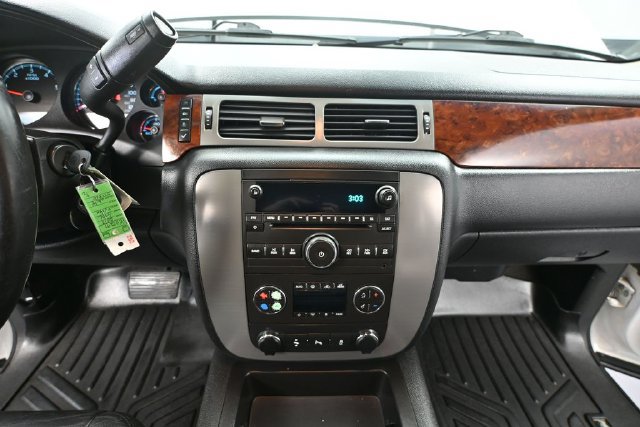 Used 2013 GMC Yukon XL SLT AWD/4WD image 24