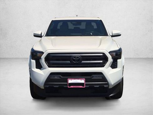 Certified 2026 Toyota Tacoma SR5 AWD/4WD image 2