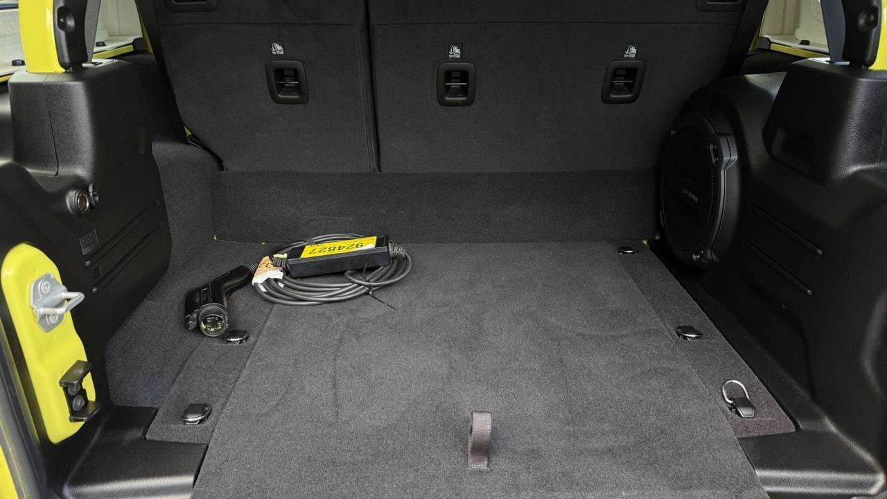 Used 2023 Jeep Wrangler Unlimited w/ 8.4" Radio Group AWD/4WD image 33