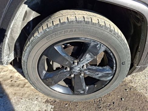 Used 2015 Jeep Grand Cherokee Altitude image 10