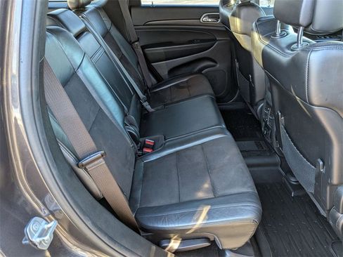 Certified 2021 Jeep Grand Cherokee Laredo X image 29