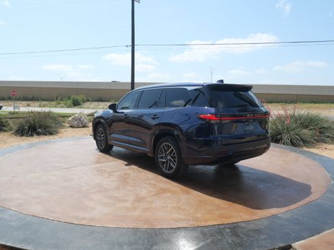 Used 2025 Lexus TX 350 AWD w/ Technology Package image 4