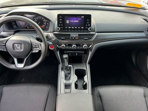 Used 2019 Honda Accord LX image 4