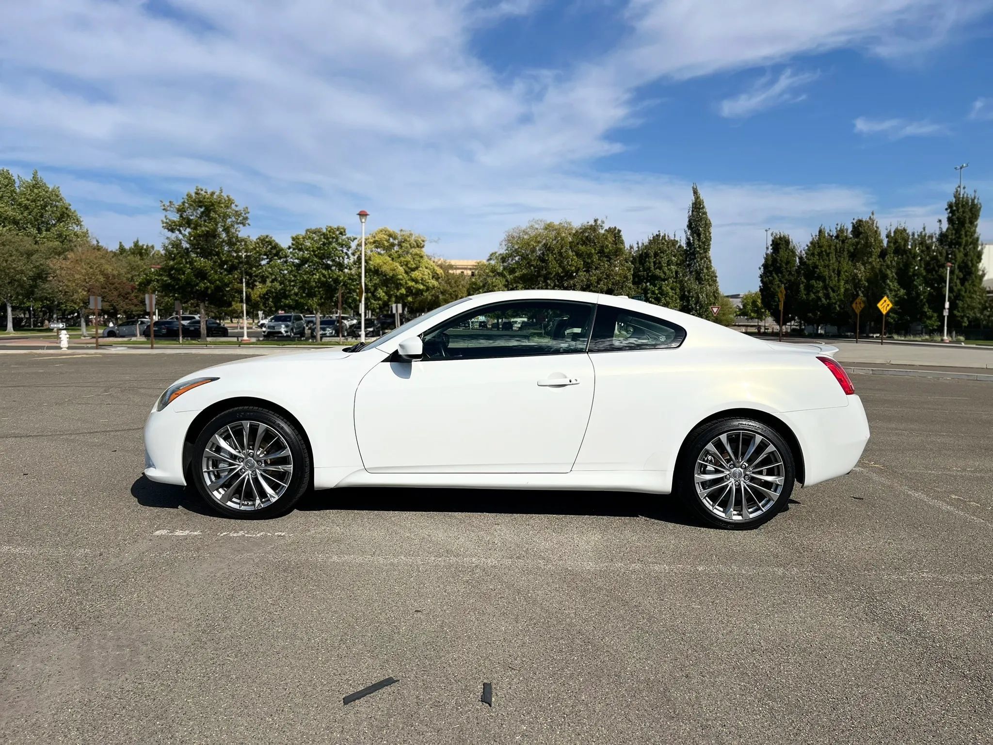 Used 2012 INFINITI G37 x Coupe AWD/4WD image 8