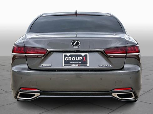 Used 2018 Lexus LS 500 F Sport w/ Accessory Package (Z2) image 4