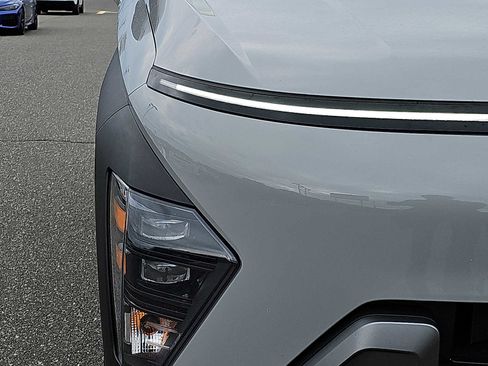 Used 2024 Hyundai Kona SEL AWD/4WD image 9