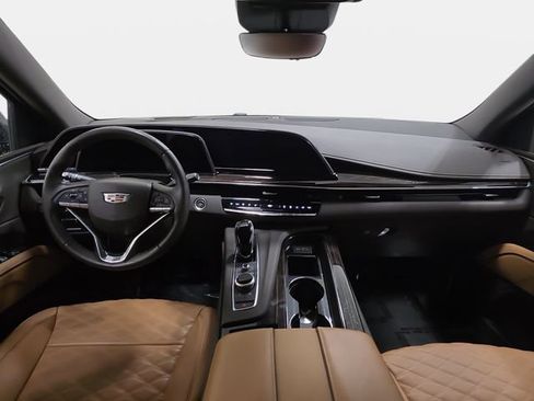 Certified 2022 Cadillac Escalade ESV Sport w/ Touring Package AWD/4WD image 9