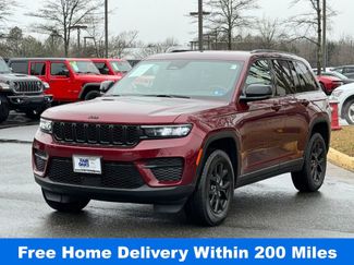 Used 2024 Jeep Grand Cherokee Altitude video 2