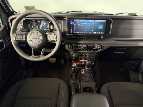 Used 2025 Jeep Wrangler Unlimited Rubicon 4xe w/ Safety Group AWD/4WD image 12