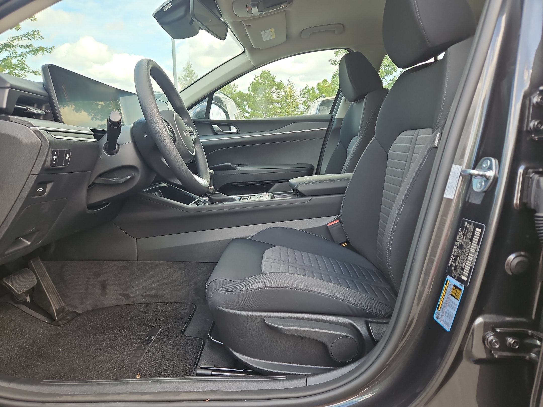 New 2026 Kia K5 LXS FWD image 18