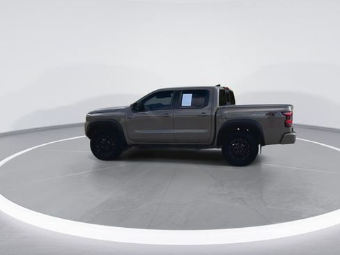 Used 2022 Nissan Frontier PRO-4X w/ Pro-4X Premium Package image 8