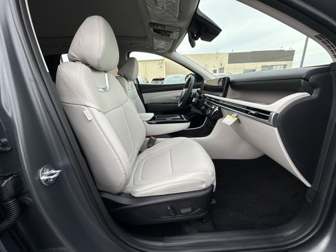 New 2026 Hyundai Tucson Limited FWD image 27