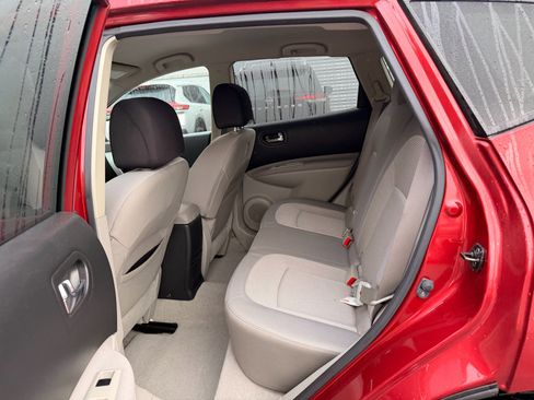 Used 2013 Nissan Rogue SV FWD image 7