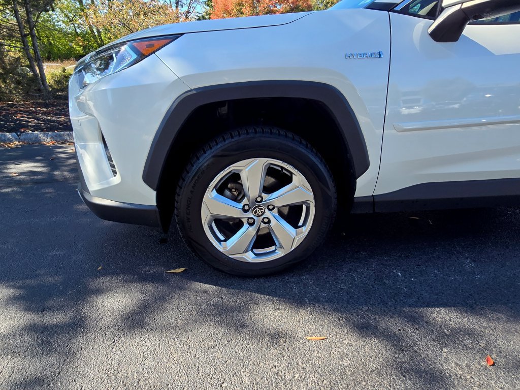 Used 2021 Toyota RAV4 Limited AWD/4WD image 3