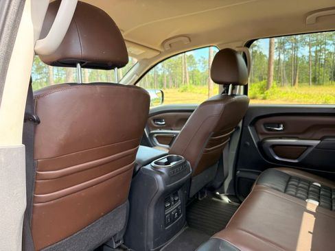 Used 2018 Nissan Titan PRO-4X AWD/4WD image 24