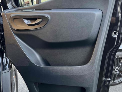 Used 2023 Mercedes-Benz Sprinter 2500 image 57