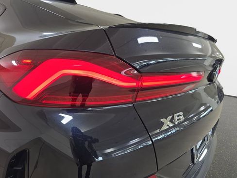 Certified 2024 BMW X6 xDrive40i w/ Premium Package AWD/4WD image 30